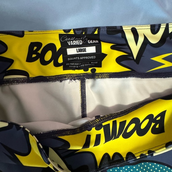 CVG Comic Book Capris- Large - Picture 2 of 3